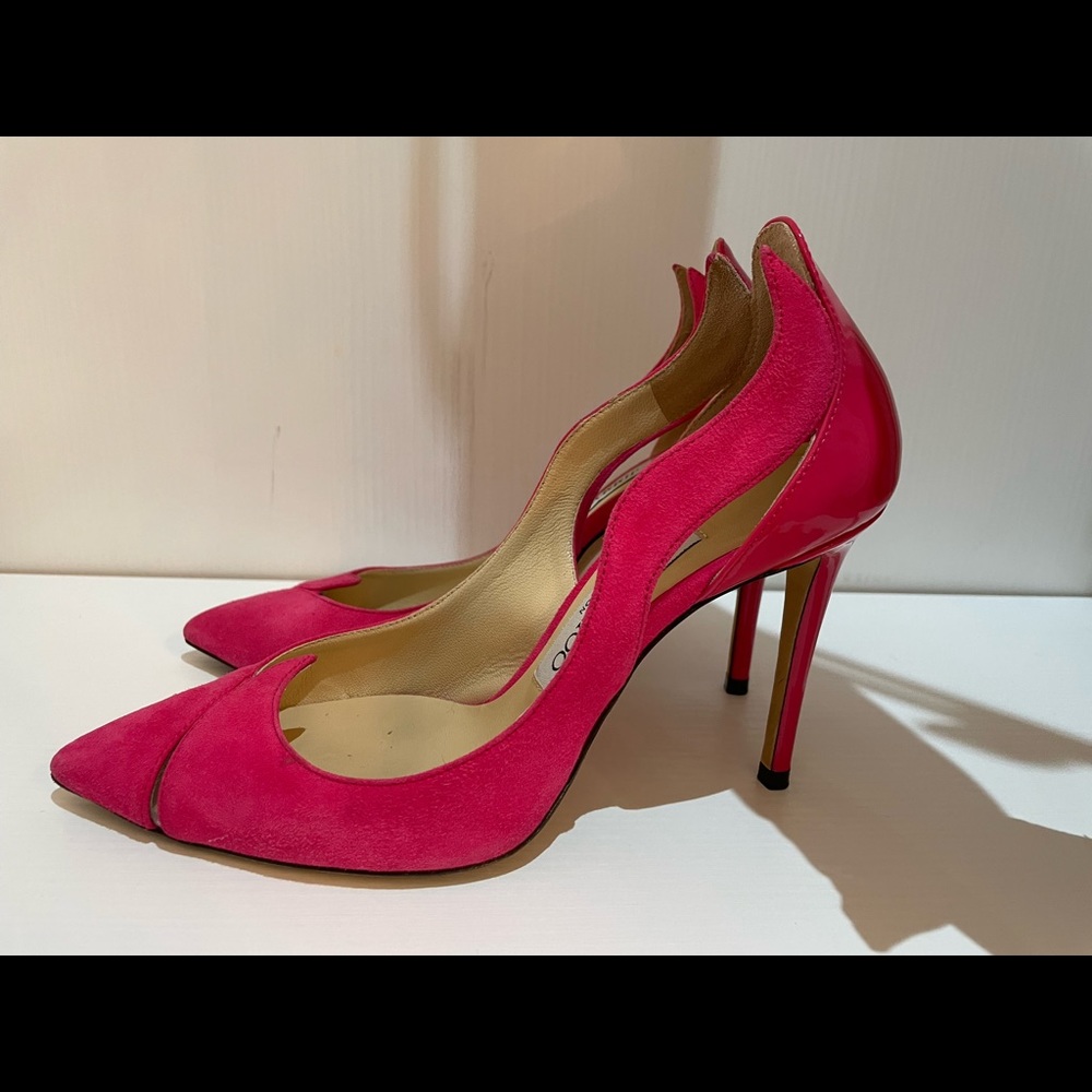 Amazing suede pump